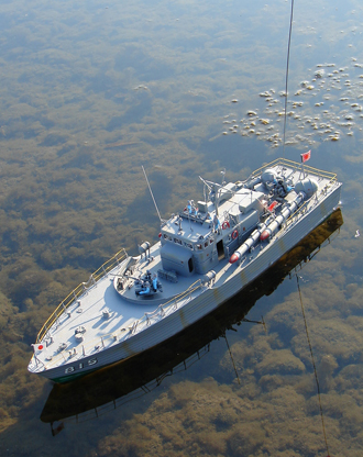 海上自衛隊 魚雷艇PT-15の進水式: ツルカメパラダイス